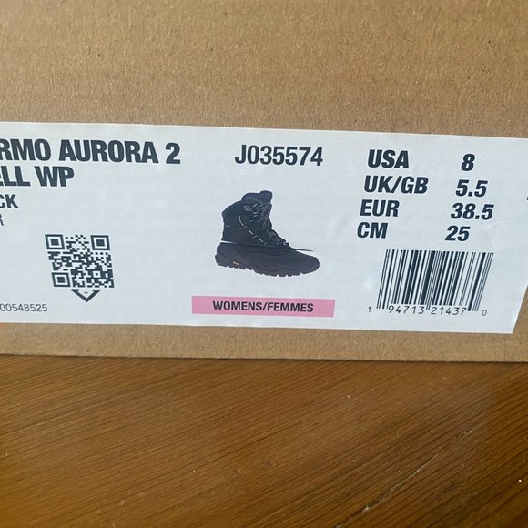 NWT Merrell Size  8 Winter Boots - Picture 3 of 8